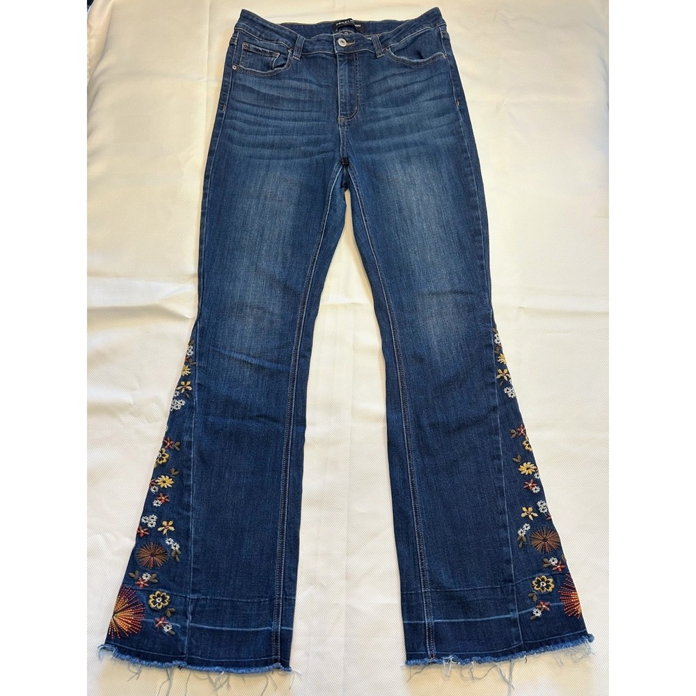 Ashley Mason Premium Embroidered Jeans 11/30 Bell Bottom Flower Frayed Hem Boho